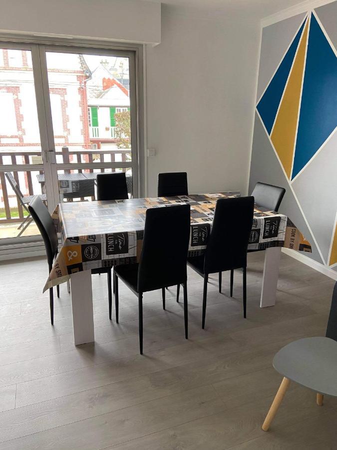 Cabourg centre, appartement pour 5 personnes à 100m de la mer Exterior foto